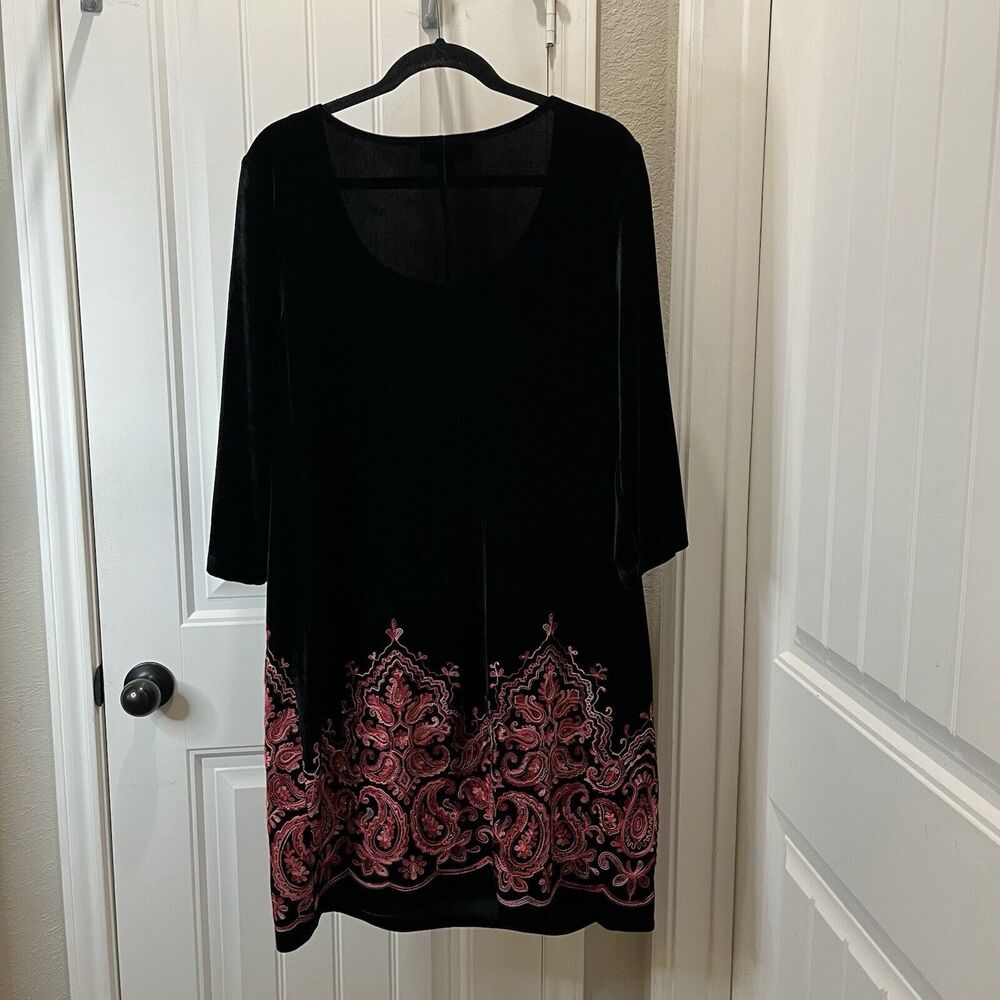 Ronni Nicole Velvet Velour Black Pink Embroidered Paisley Long Sleeve Dress 16 - Picture 8 of 11